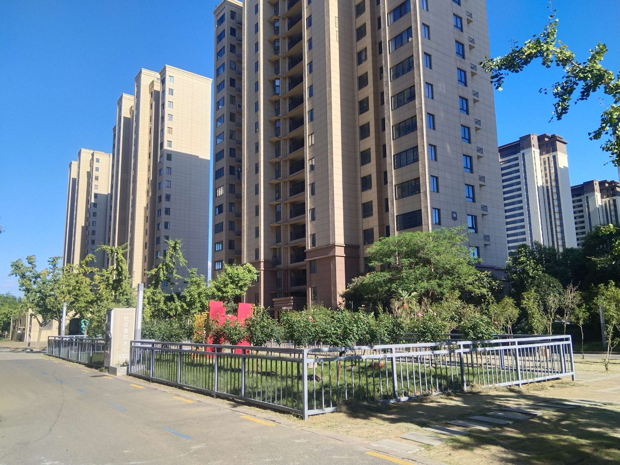 金地天悦 139平 南向四室两厅 毛坯 低楼层 采光好_9