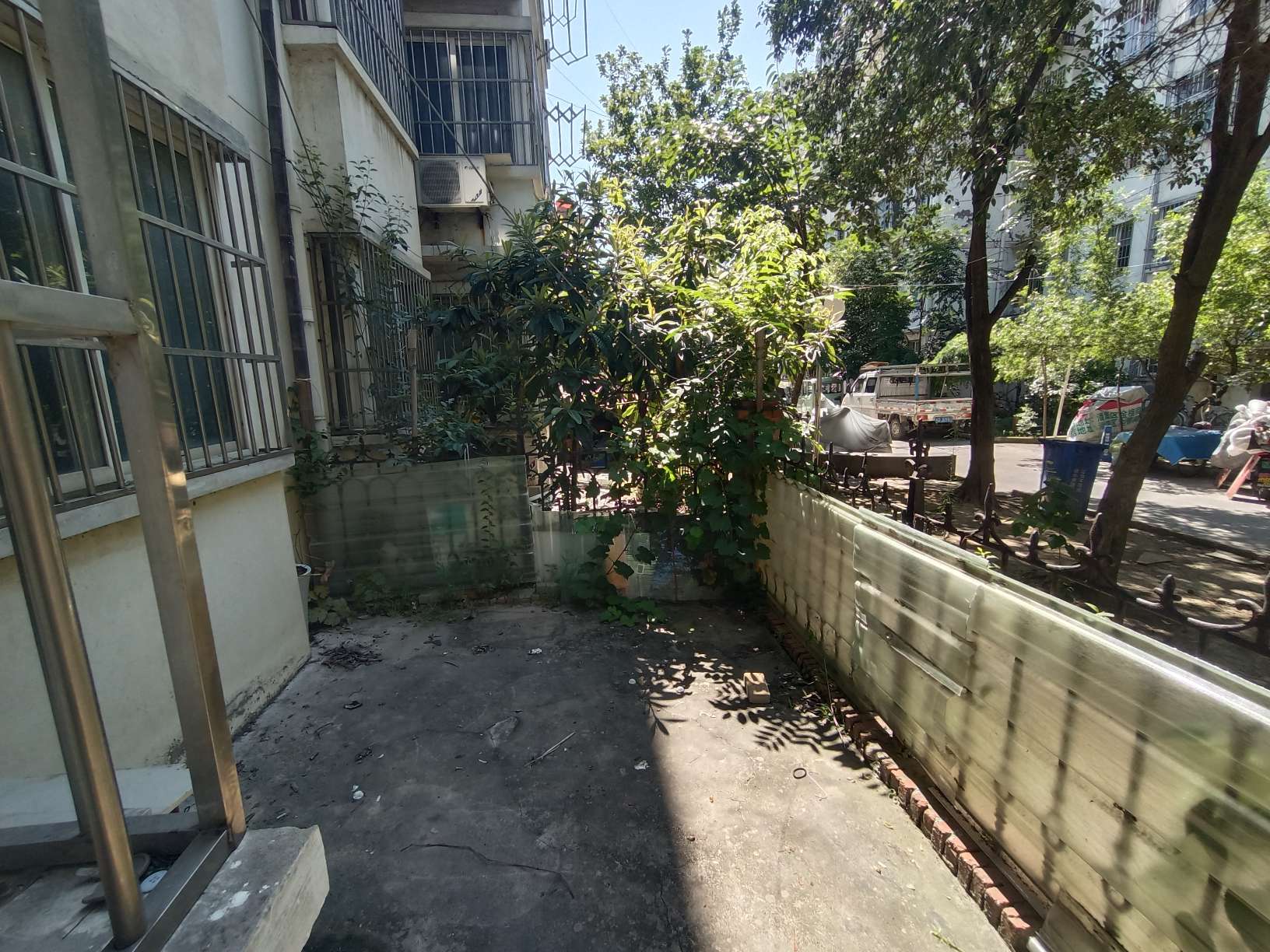 金荷小区 78平 低楼层三室一厅 学区房配套齐全 随时看房_8
