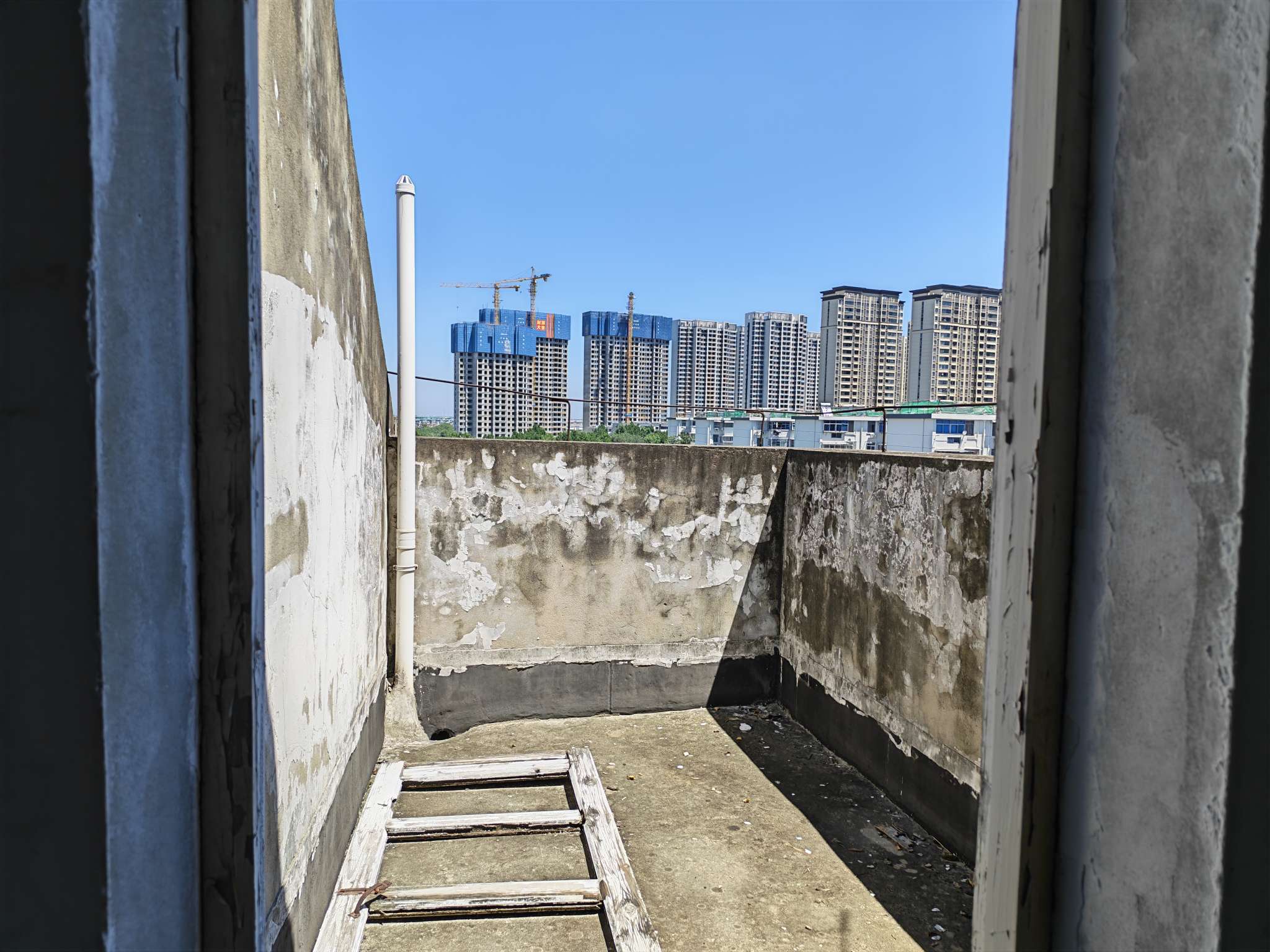 南苑一期 118平 南北通透三室两厅 交通便利学区房 毛坯_9