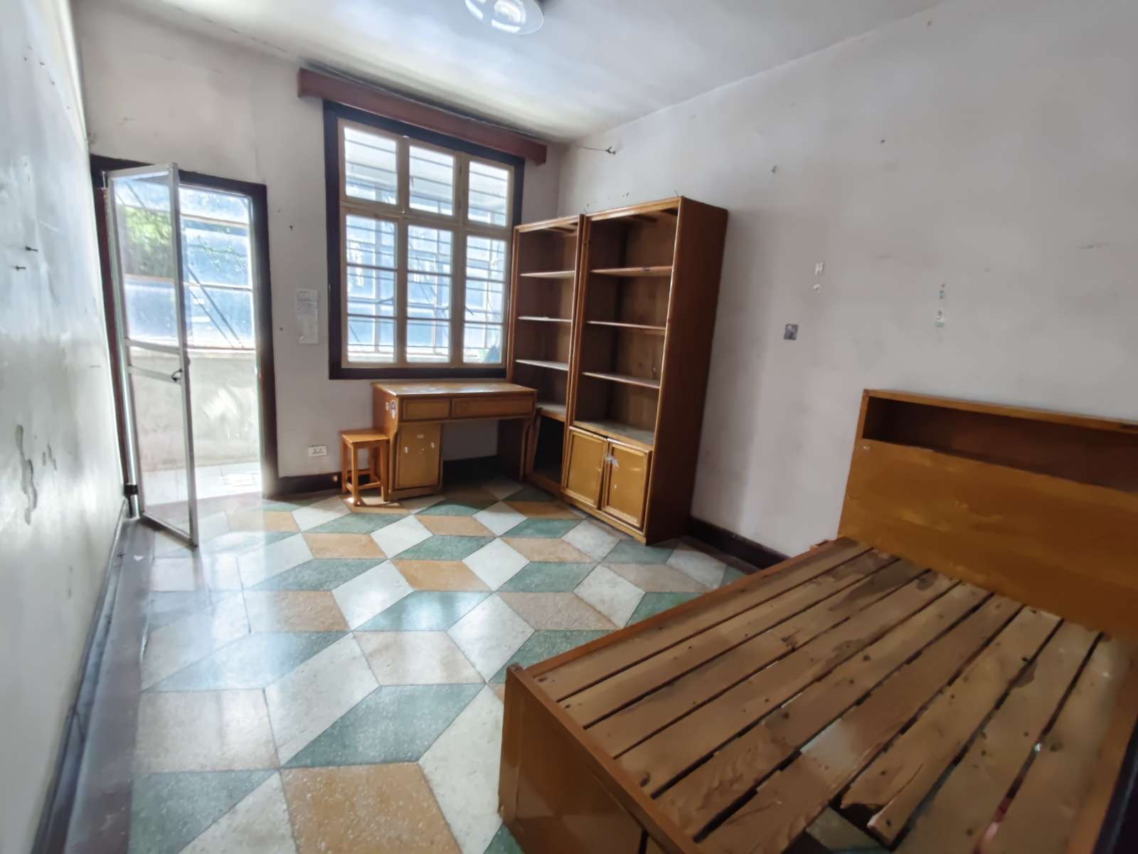 基建村 58平 3室2厅 南向采光好 学区房 交通便利 简装出租_5