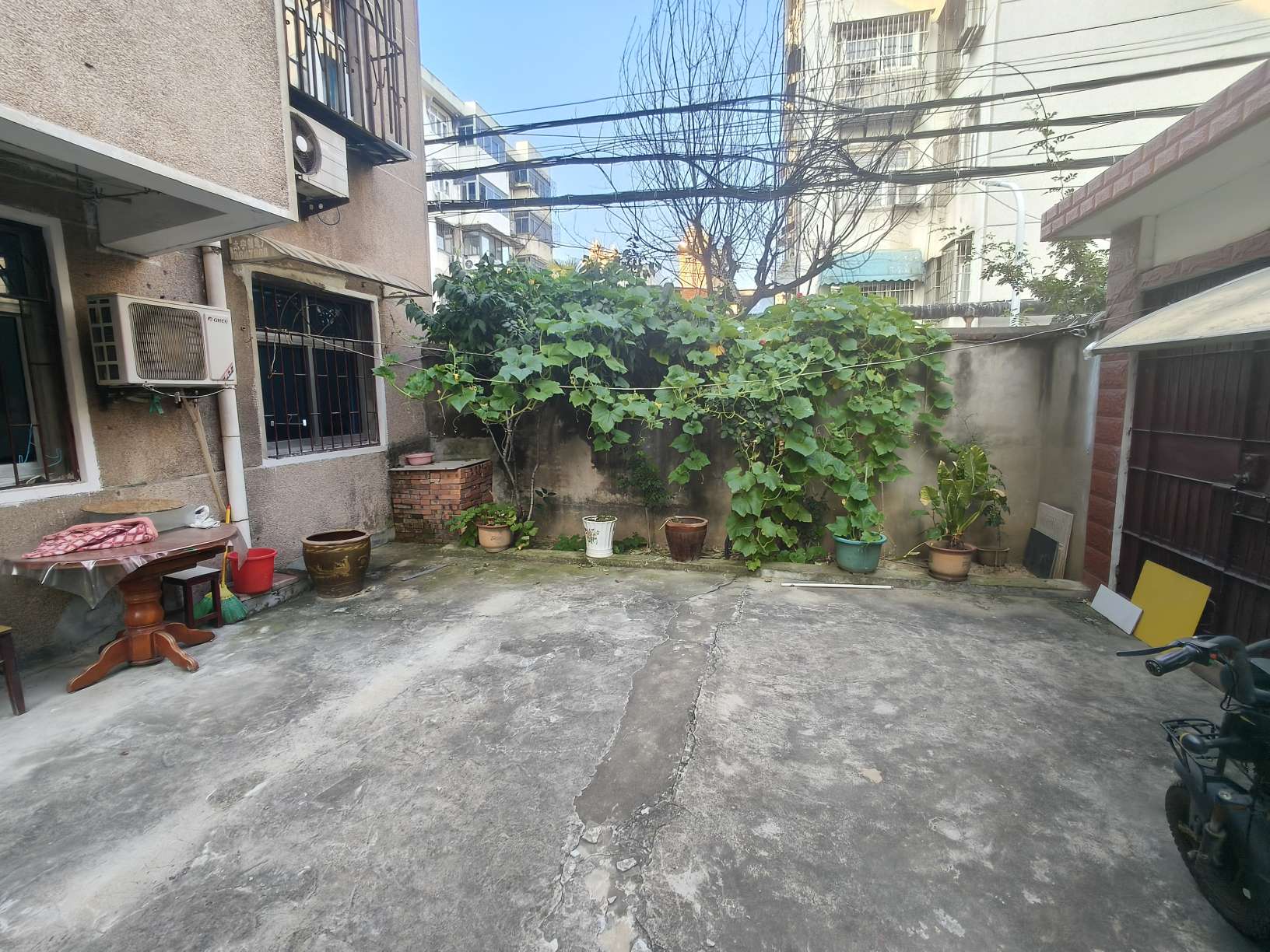 舜耕四区一楼带院子 精装三室 位置好学区房 采光好随时看_13