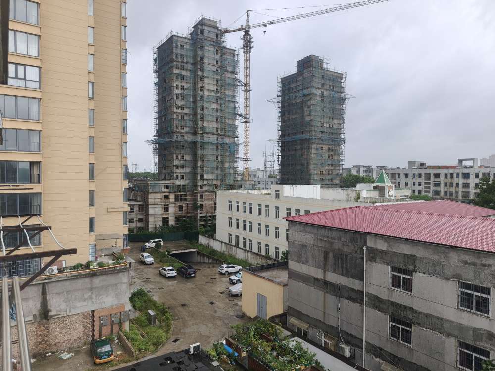 粮食局大院 65平 南向精装三室 学区房 交通便利_17