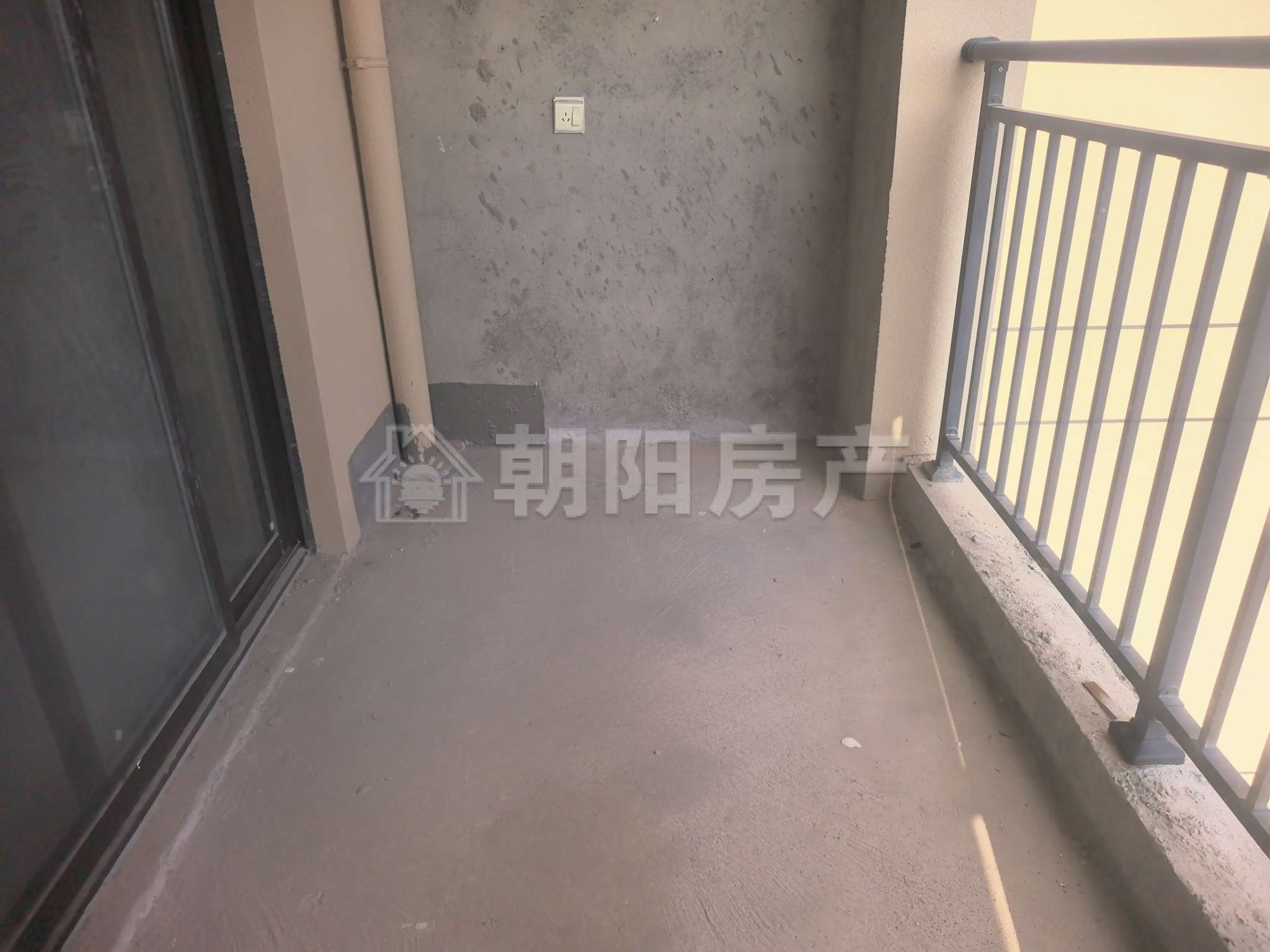 山南壹号 110平 三室两厅 学区房 毛坯随时看房_8