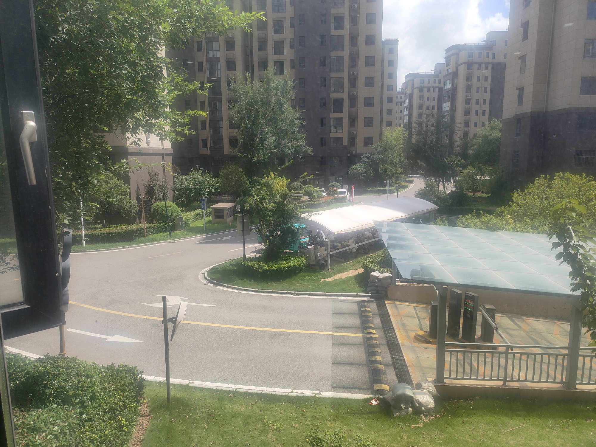 晟地绿园 87平 两室两厅 学区房 满两年 简装出租_4