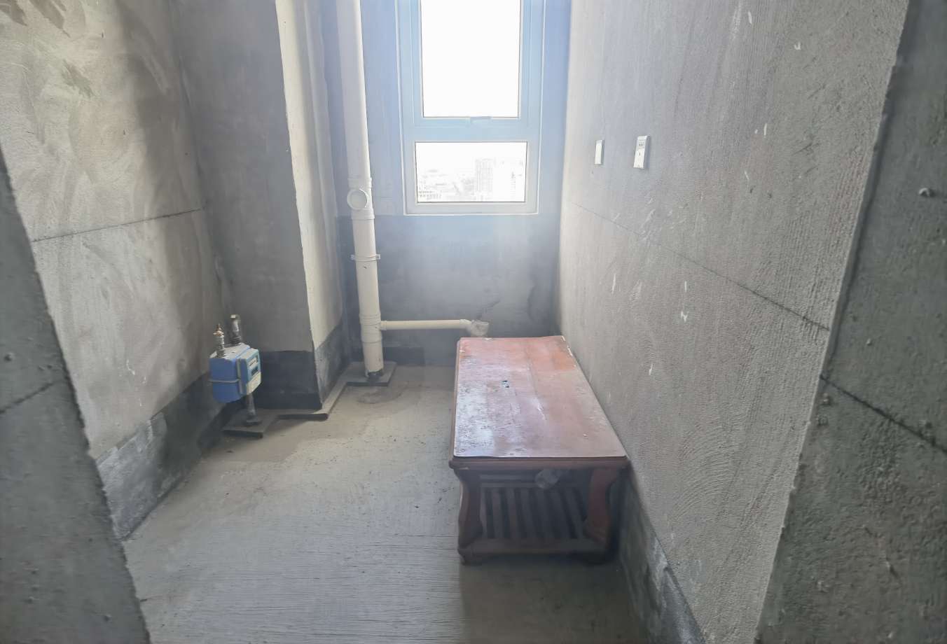 汇金广场 35平一室一厅 南向毛坯 满两年免税 配套齐全_9