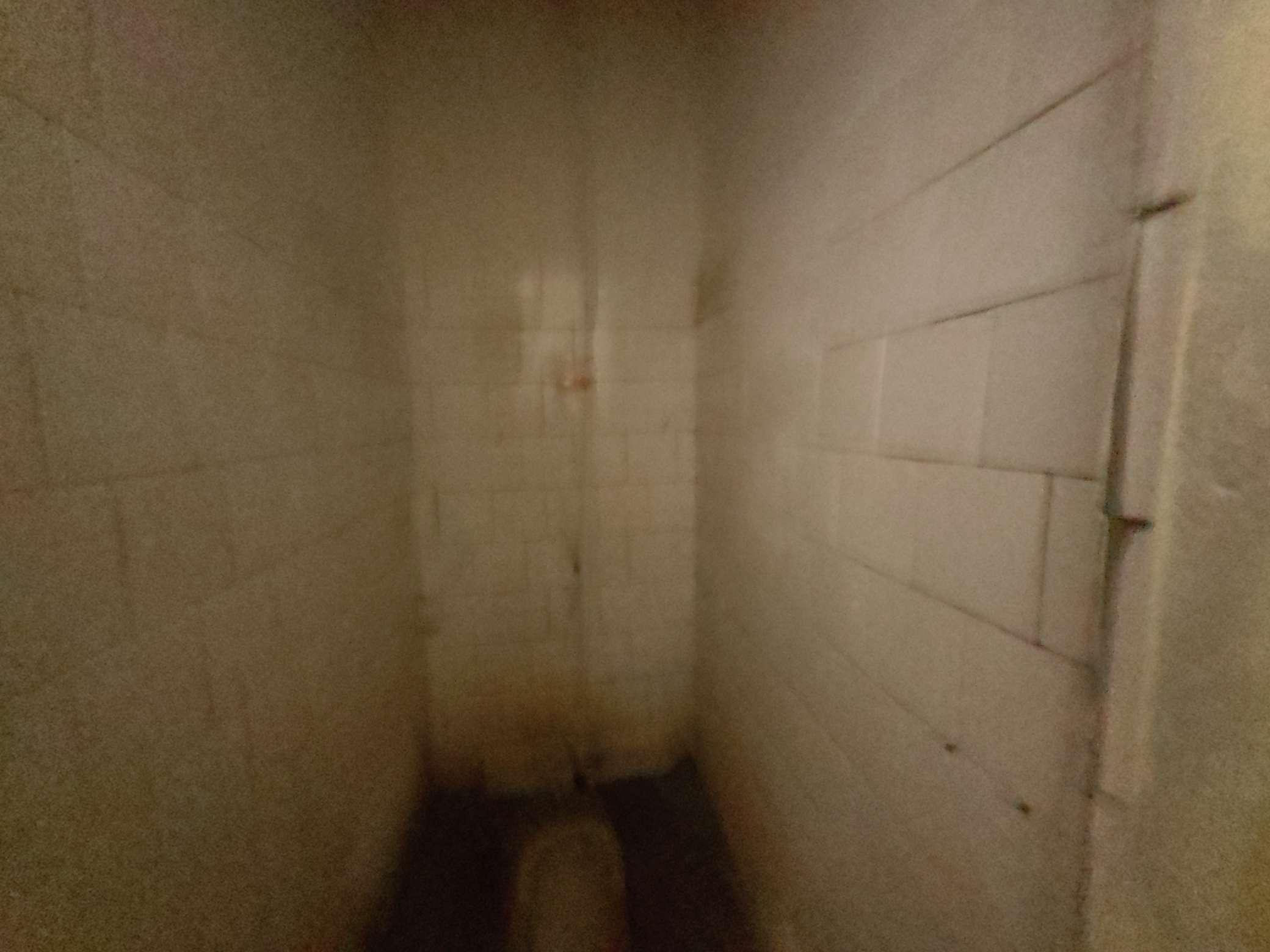 三中家属楼 63平 南向三室一厅 交通便利_8