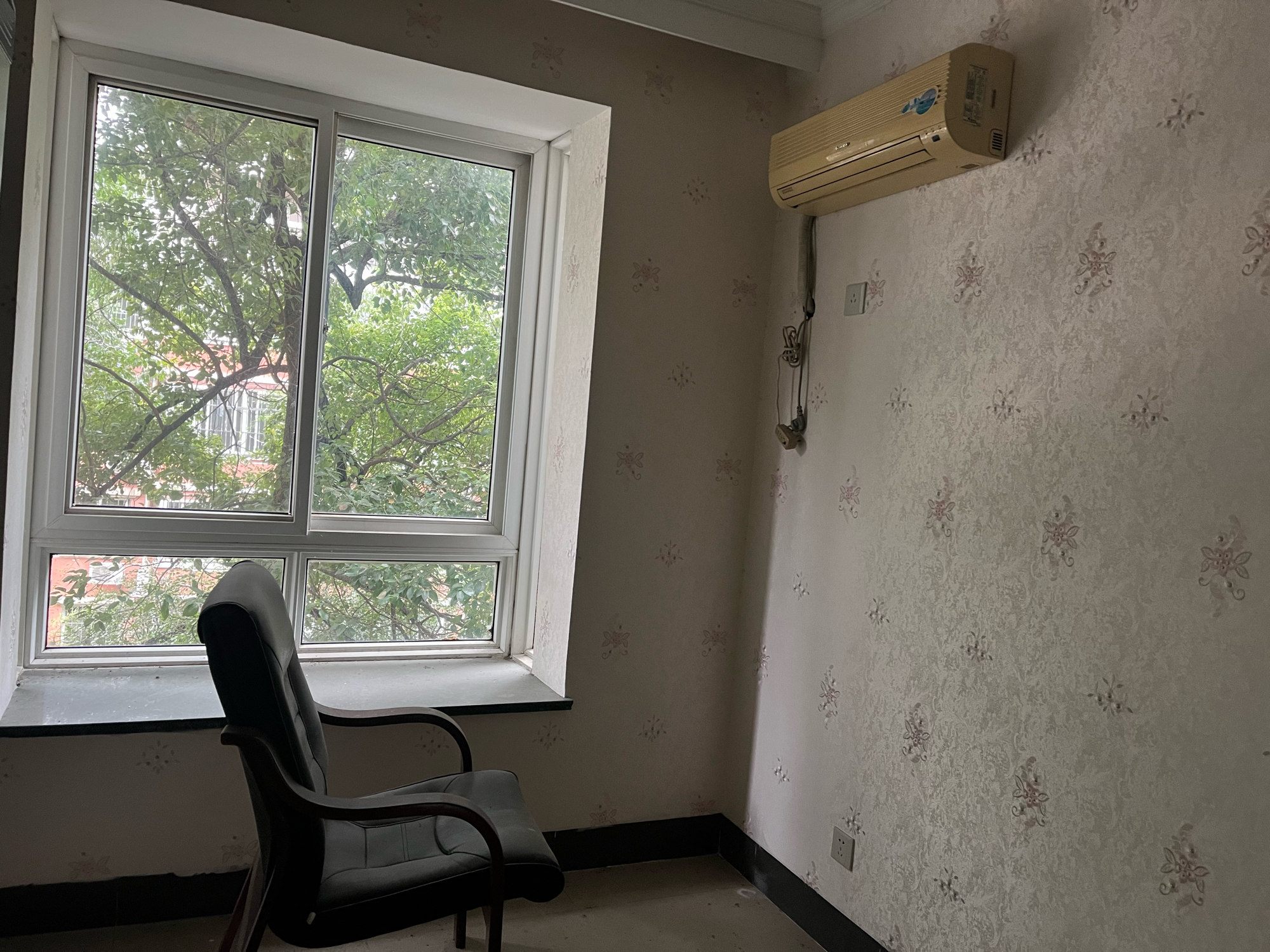 惠利中都 120平 精装三室朝南 学区房 随时看房_5