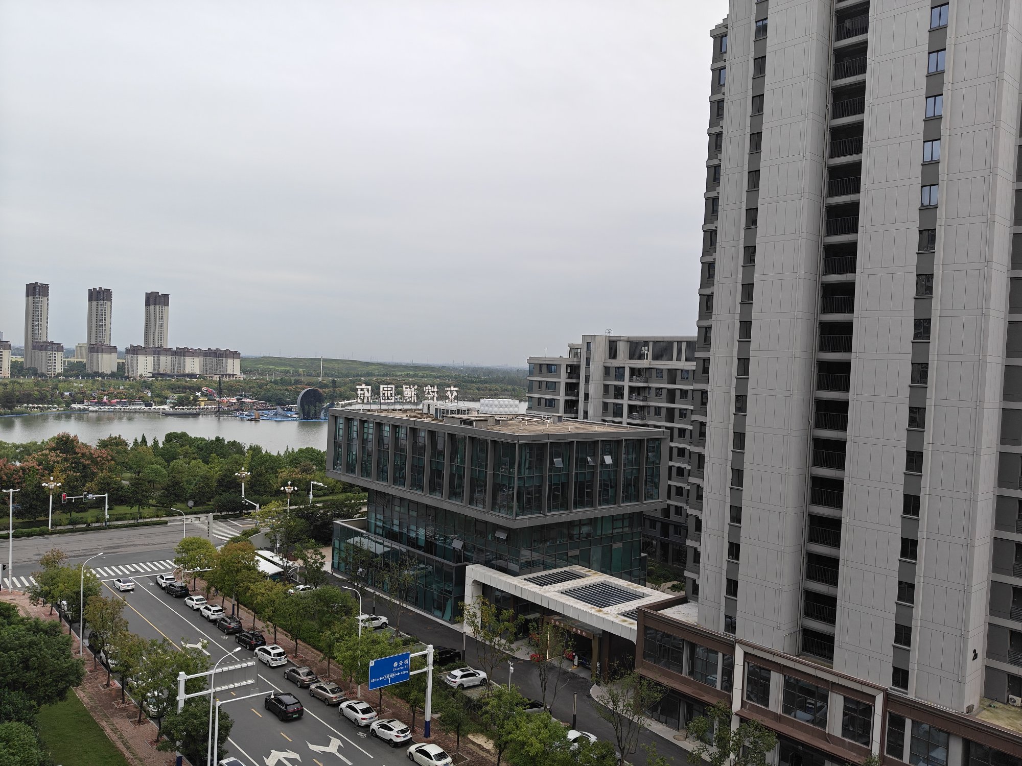 观湖名居 92平 南向三居毛坯 满两年 _7