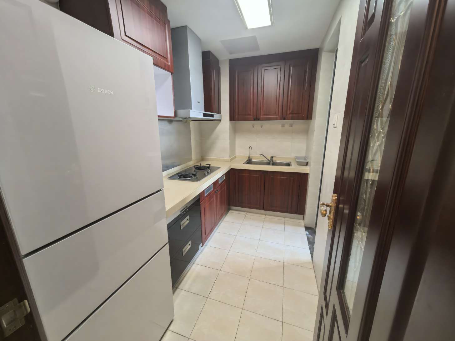 恒大绿洲 84平精装两室 学区房 采光好配套齐全_9