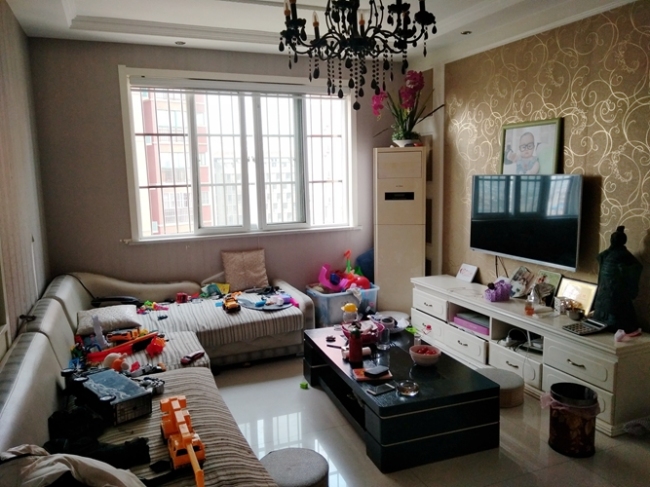 是:崔艳  电话:18955462386 联系我时,请说是在朝阳房产网站上看到的