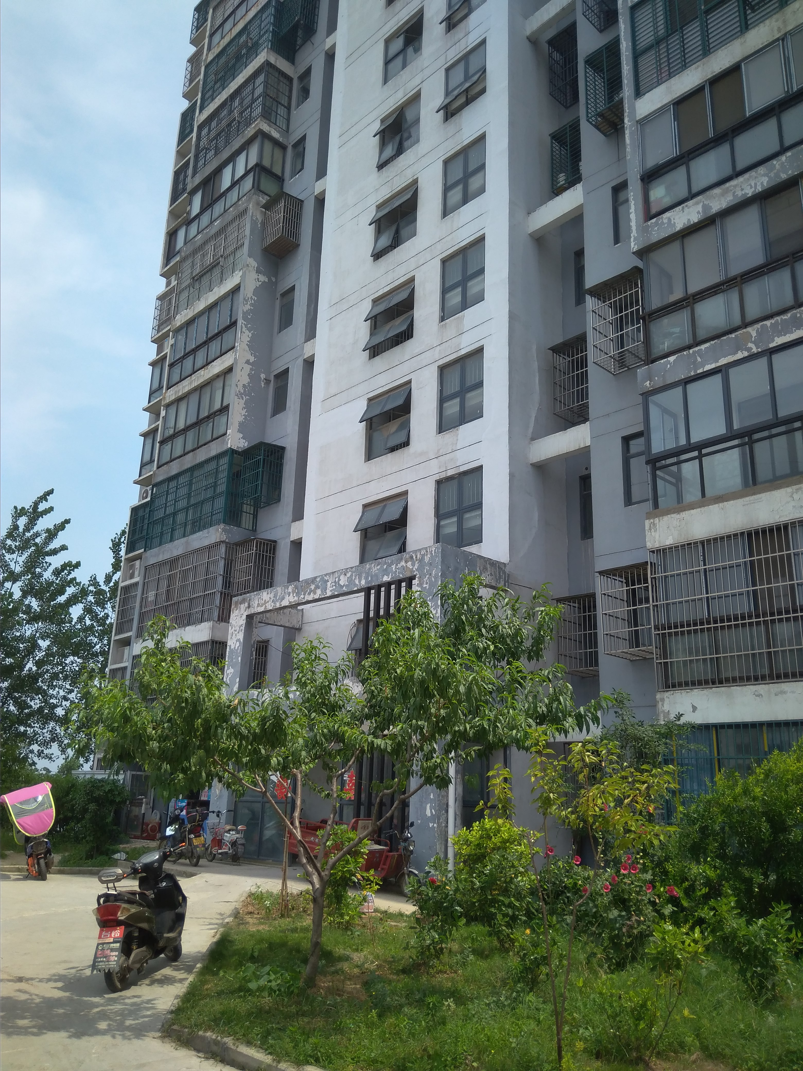 谢家集新村b区116平方8层电梯毛坯房-淮南谢家集区二手房-安徽淮南