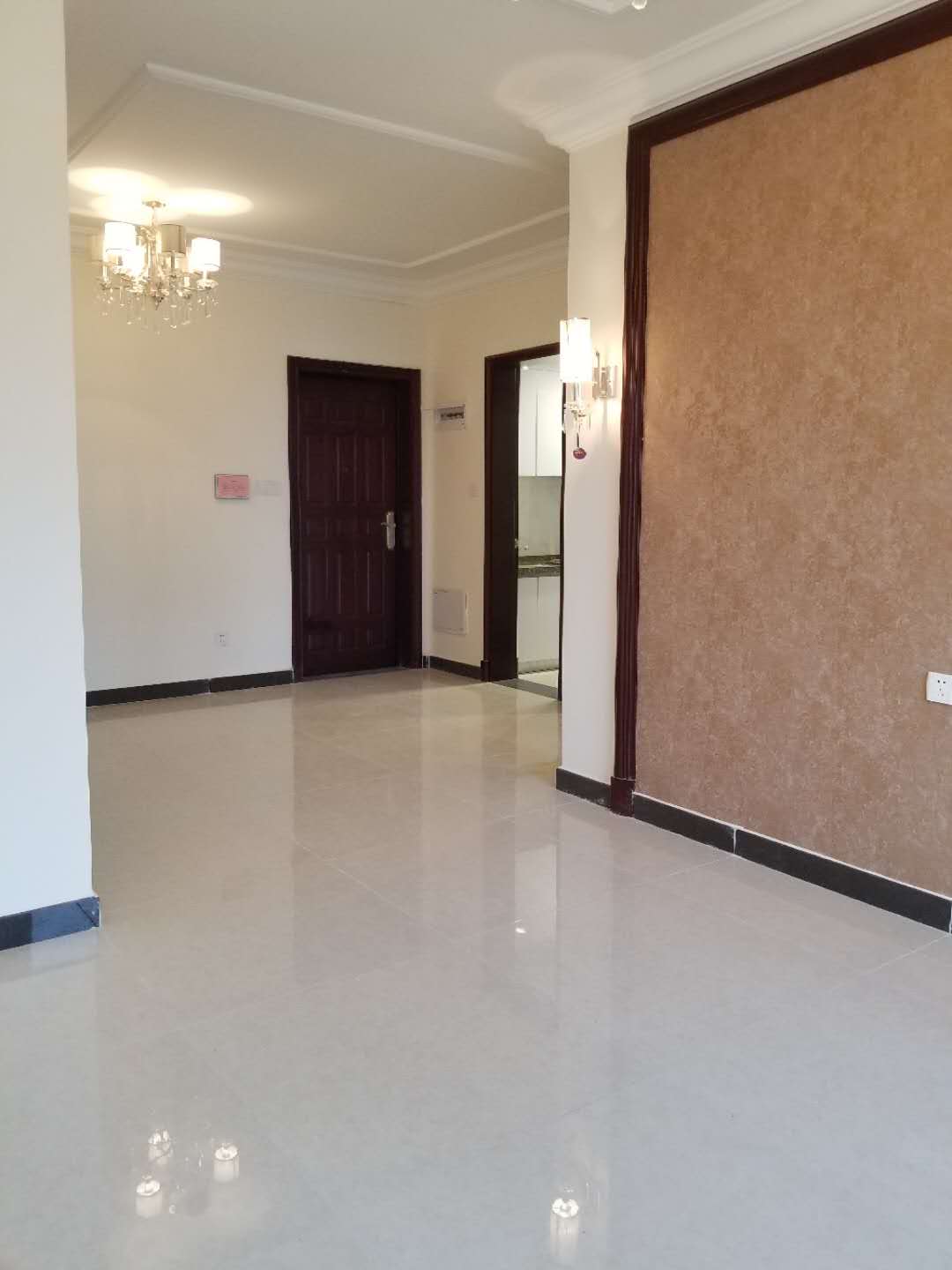 恒大绿洲精装修81平方无遮无挡诚心出售