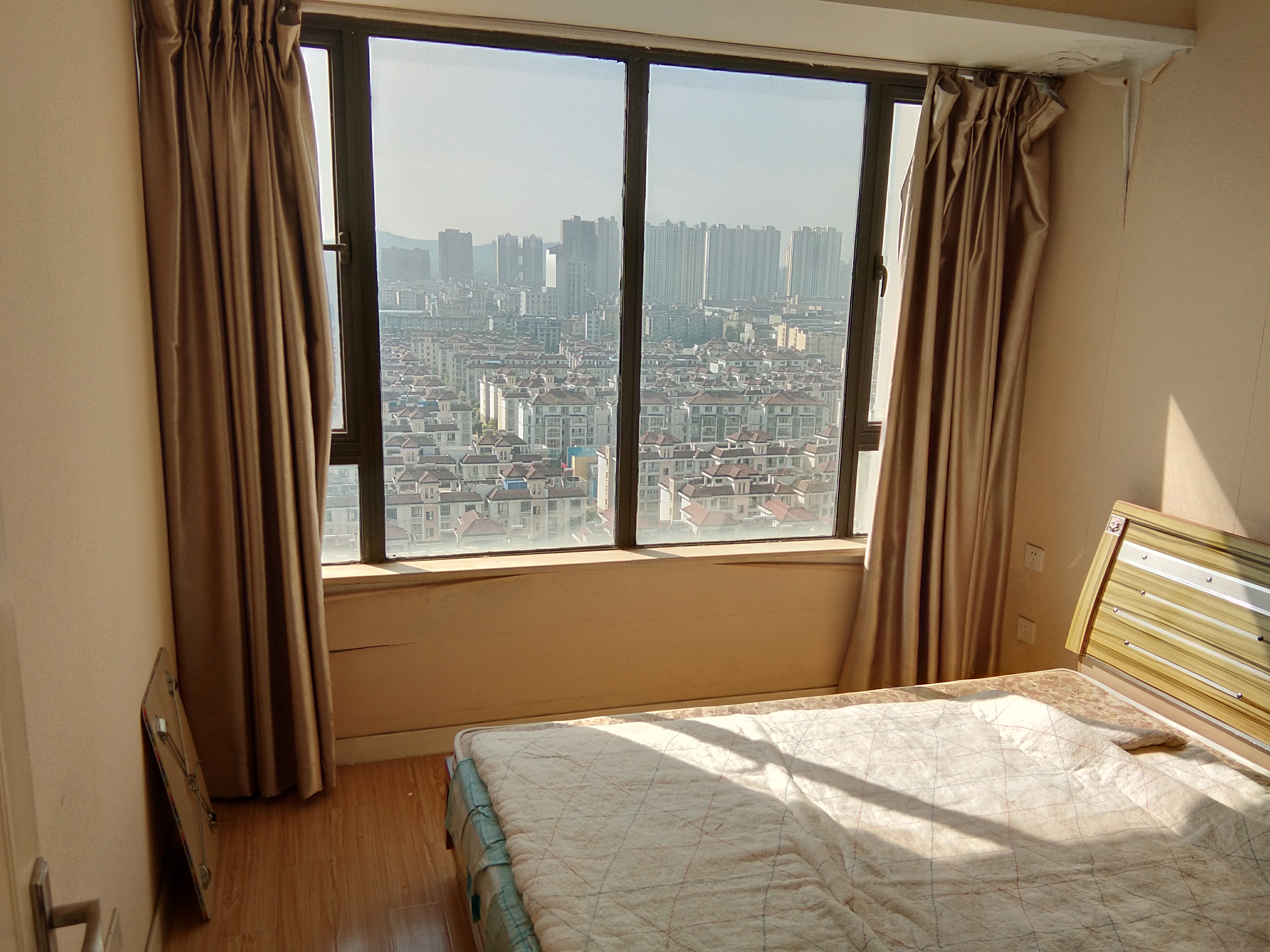 民生前城一室一厅简装出租