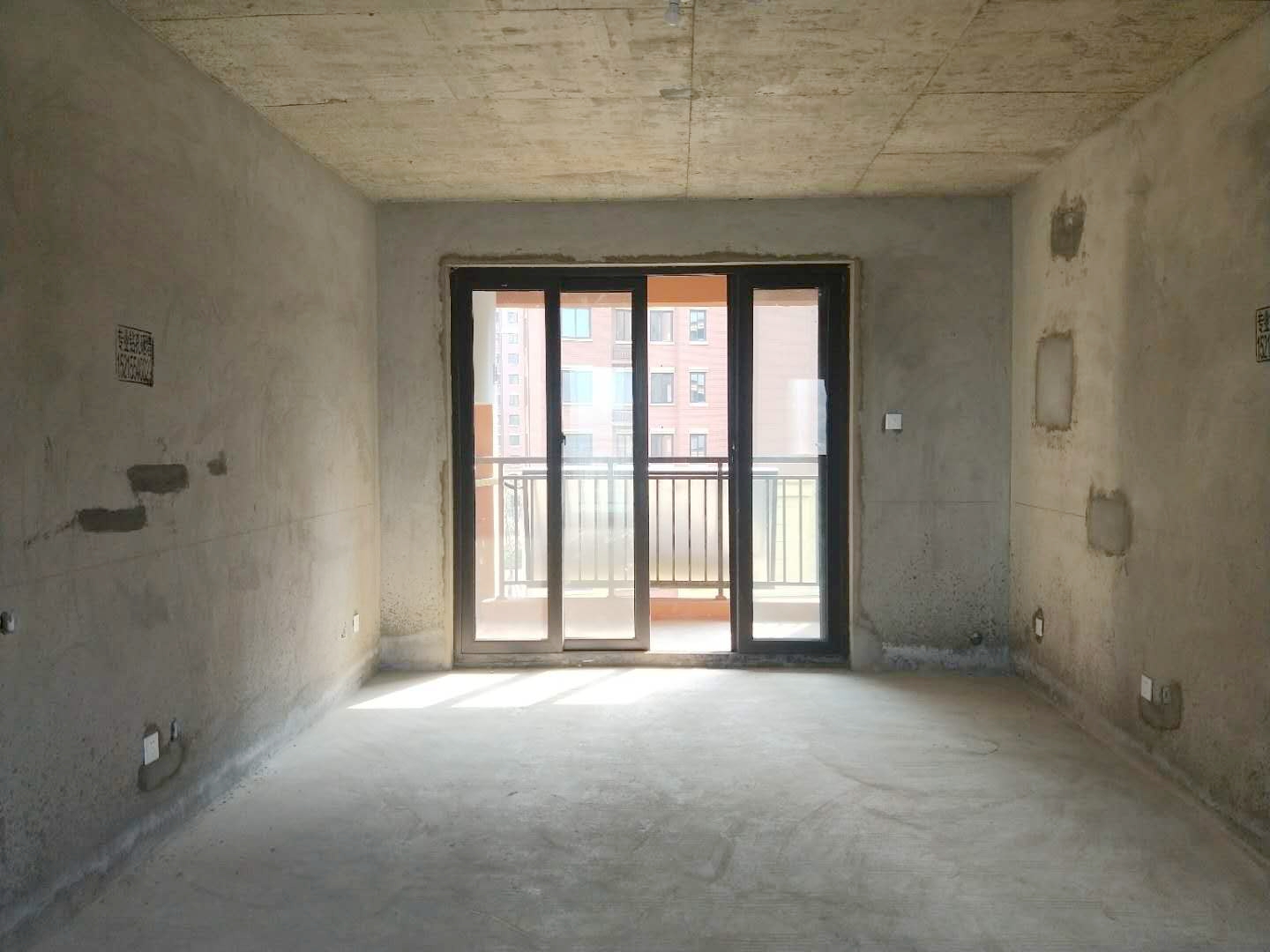 泉山湖公园里 毛坯 3卧大卧 采光充足-淮南山南新区二手房-安徽淮南