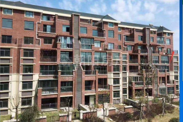 凤凰首府 洋房 环境优美 送18平方 急售