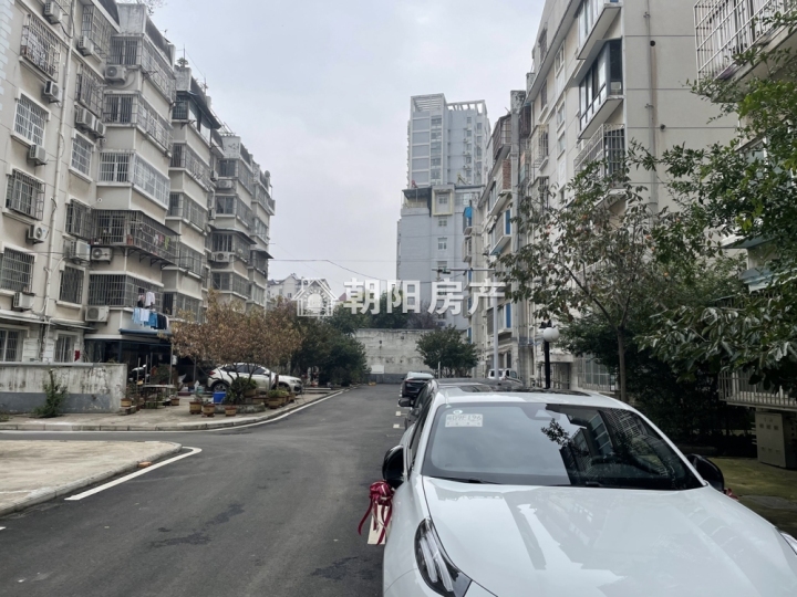 东苑西区 144平方六跃七 普装 带露台出售-淮南田家庵区二手房-安徽