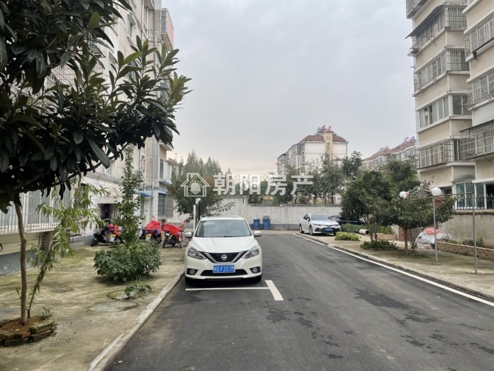 东苑西区 144平方六跃七 普装 带露台出售-淮南田家庵区二手房-安徽
